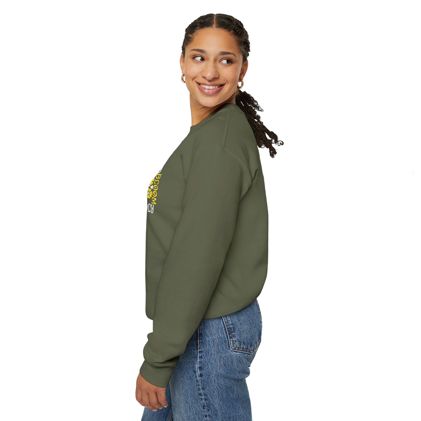 Bloom Wildly Unisex Heavy Blend™ Crewneck Sweatshirt (Embroidery Decoration)