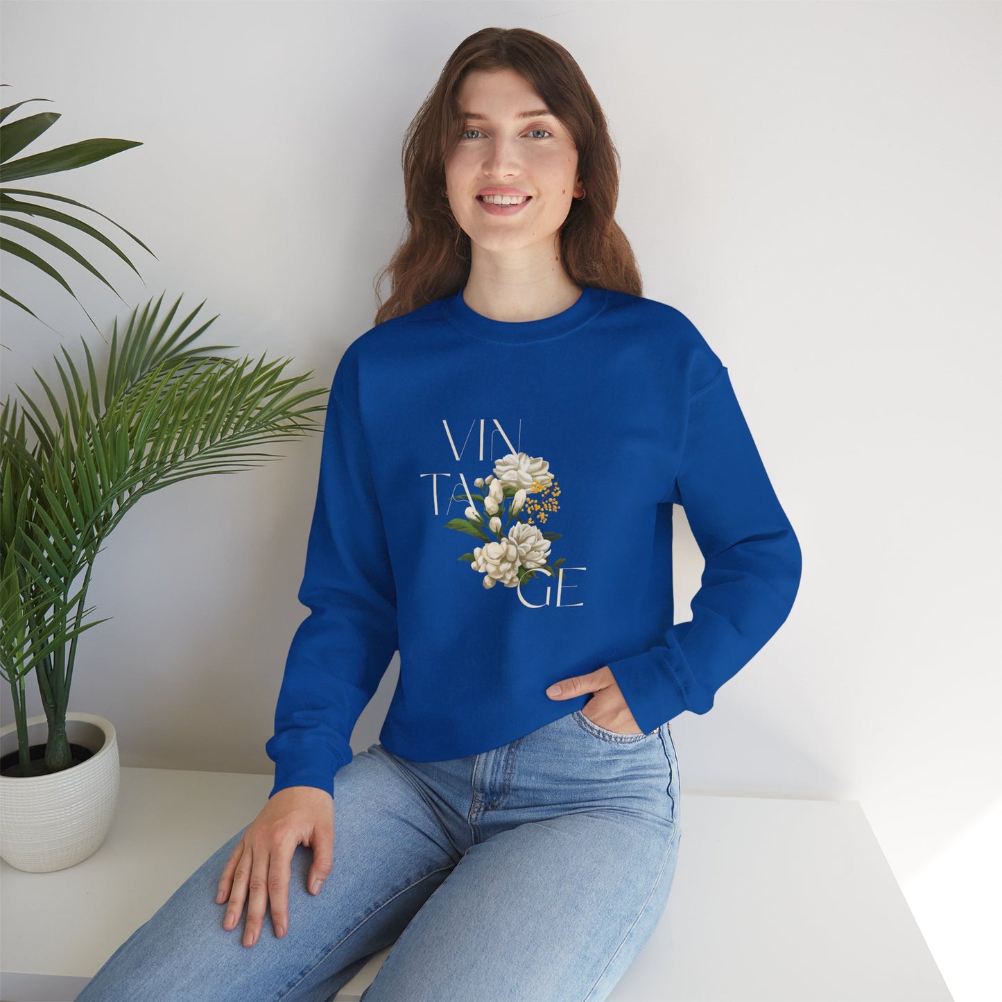 Vintage Women's Heavy Blend™ Crewneck Sweatshirt