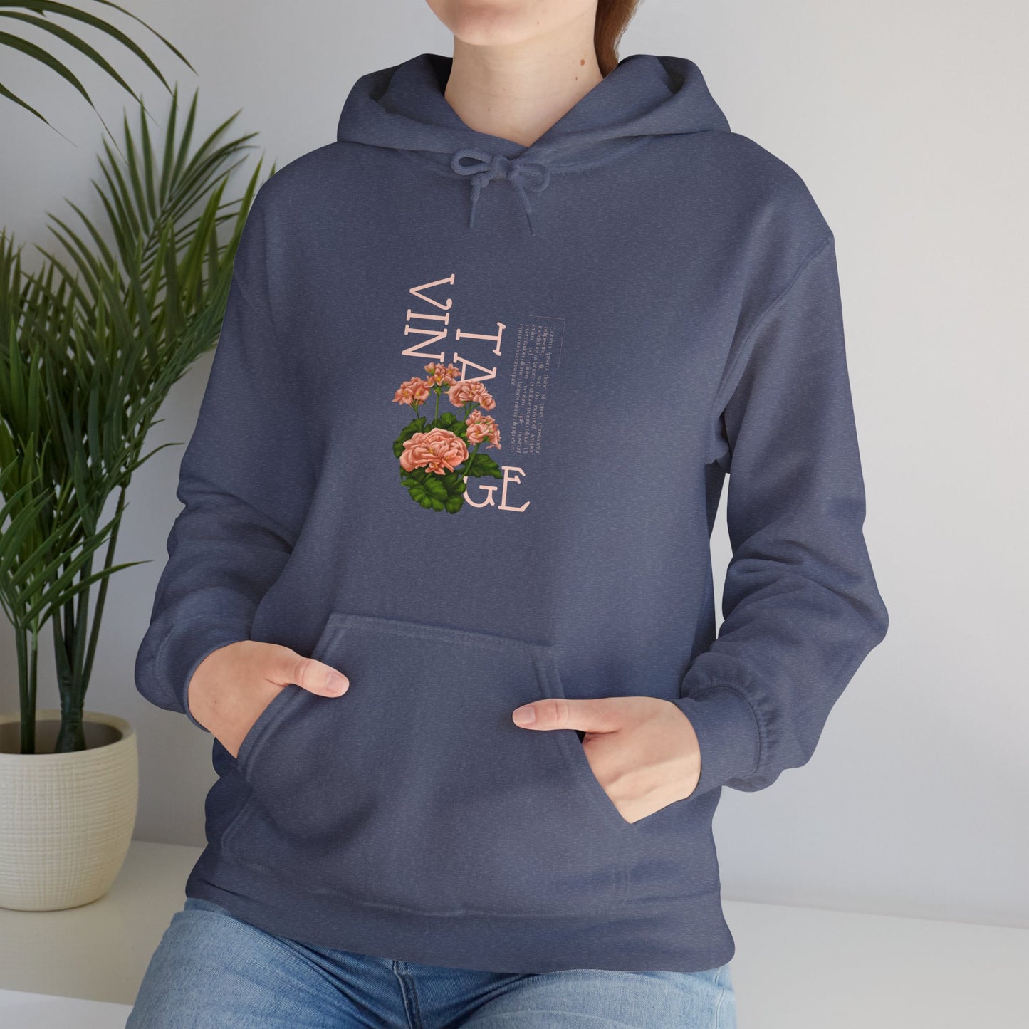 Vintage Women's Heavy Blend™ Hooded Sweatshirt